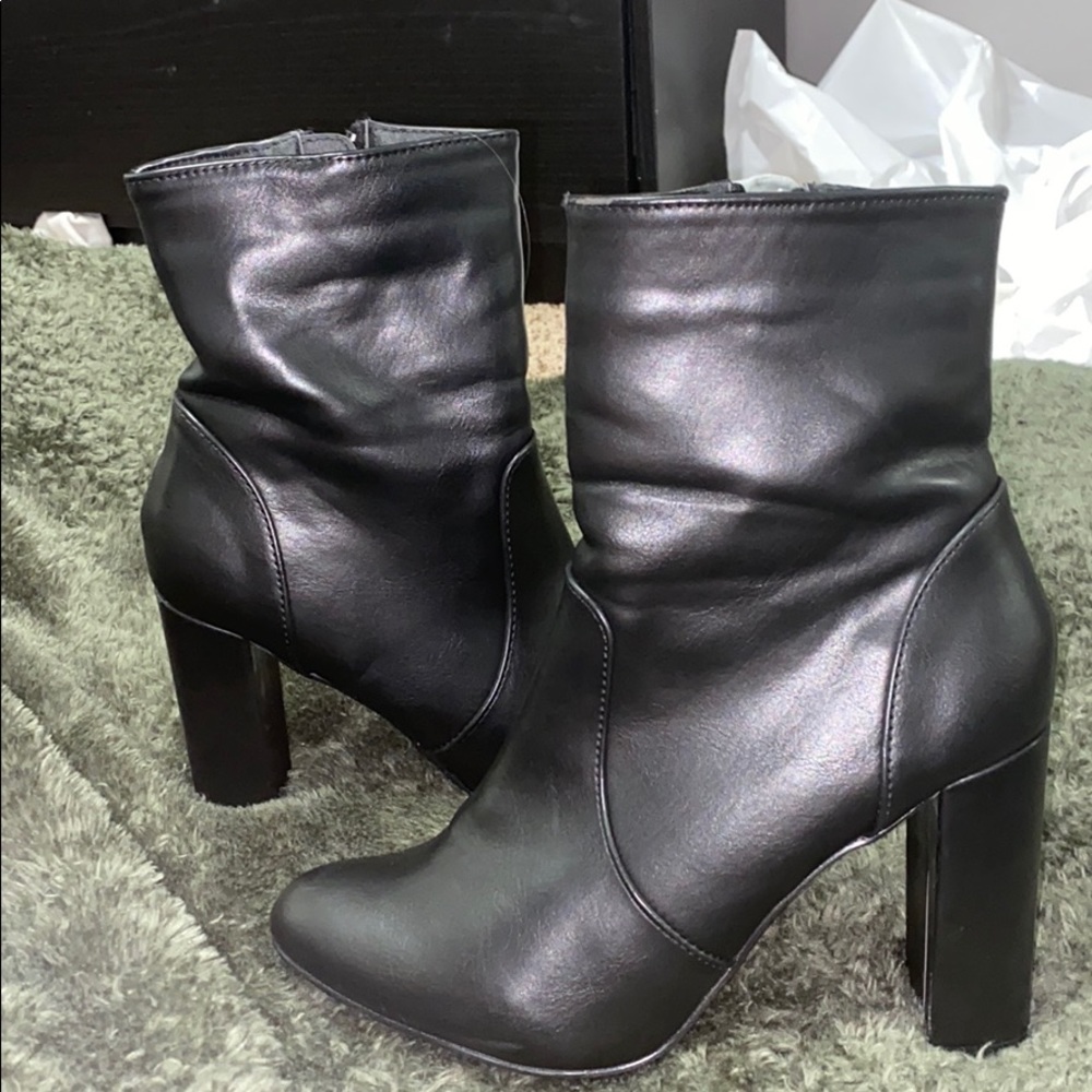 Dolls kill Black Booties